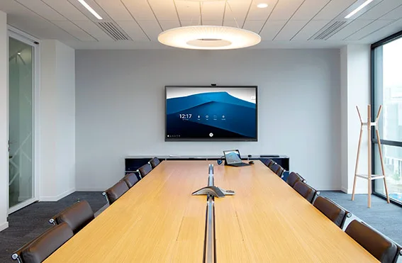 Écrans interactifs pour le travail collaboratif